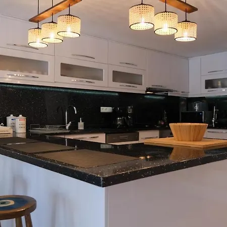 Private Pool Cem Villa *