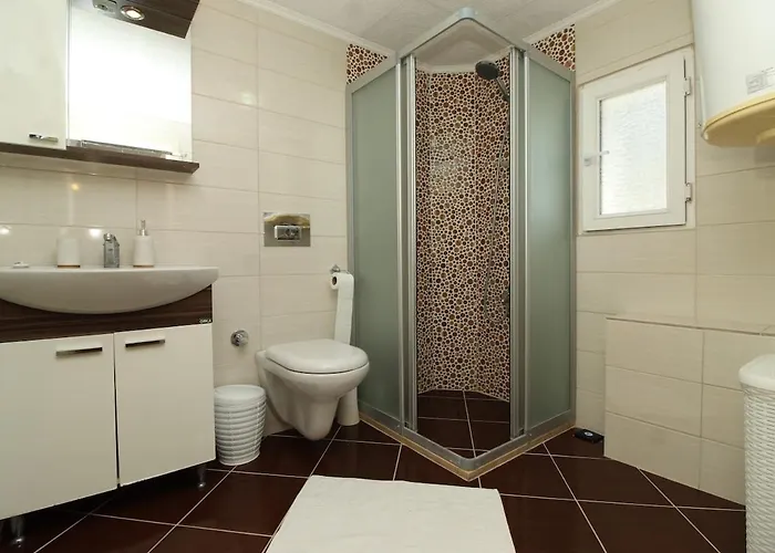 Private Pool Cem فيلة *